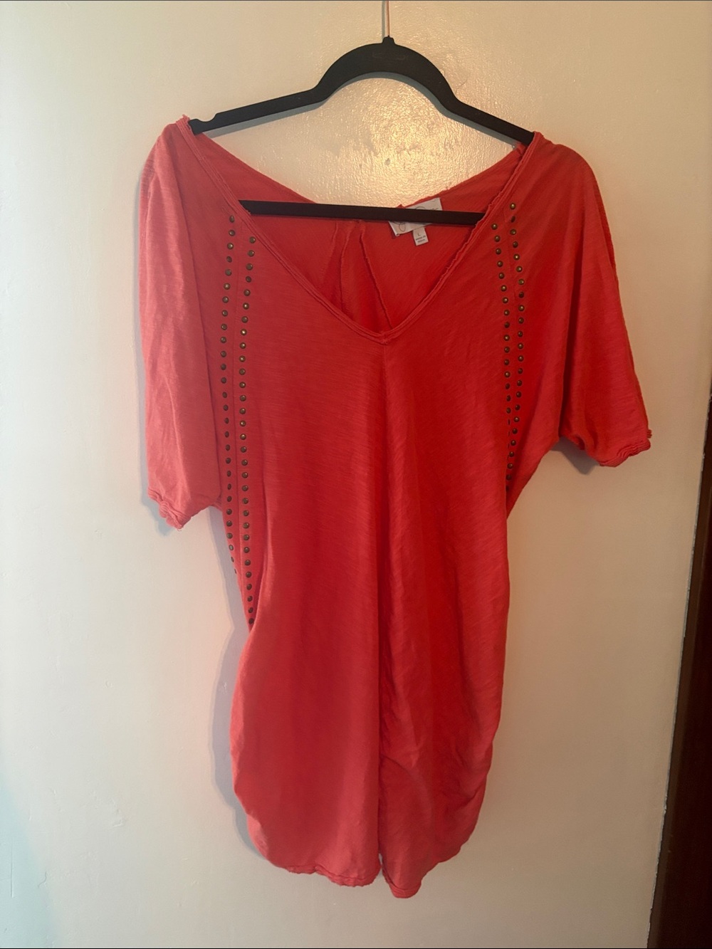 Jessica Simpson Maternity Red V-Neck Short Sleeve Stud-Trim Tee